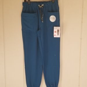 Climate Right Cuddl Duds Women Scrubs Joggers with Anti-Bacterial Technology NEW